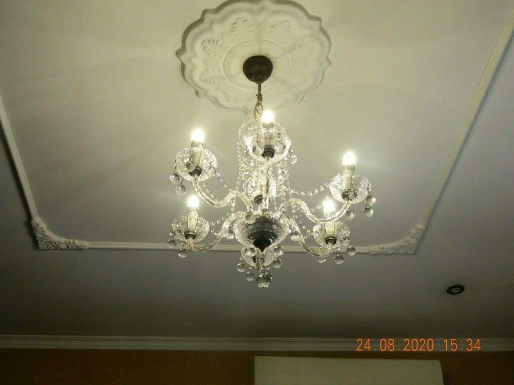 cuci lampu kristal ibu ayu reorder