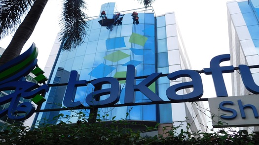 cuci kaca gedung asuransi takaful